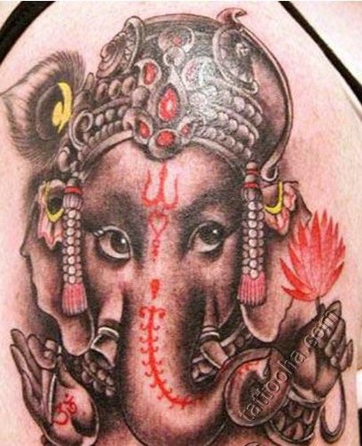 Индийский слон с руками