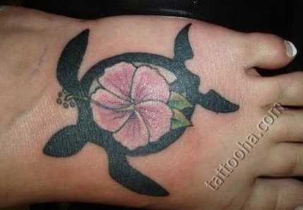 Черепаха с цветочком