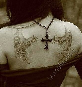 Серые крылья ангела