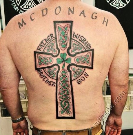 Кельтский Крест, клевер и надпись Father Husband Brother Son