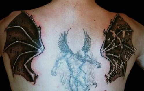 Крылья с демоном
