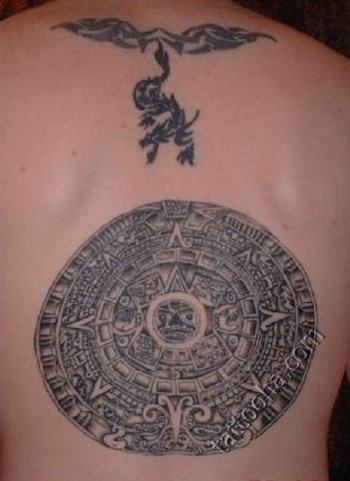 Ацтекская календарь мая и дракончик