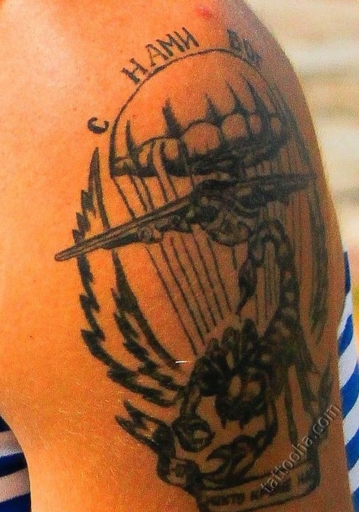 Татуировки надписи
